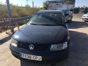 Volkswagen Passat 2.5 V6 Tdi Highline 4p. -02