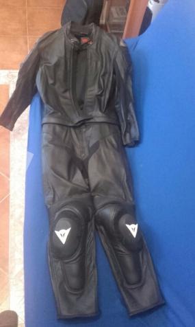 Conjunto Dainese moto: mono 2 piezas botas guantes