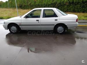 FORD Orion ORION 1.8D GHIA 4p.