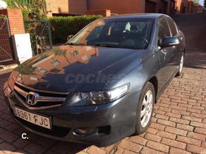 HONDA Accord 2.0 Executive Piel 4p.