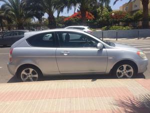 HYUNDAI Accent 1.4 GLS -09