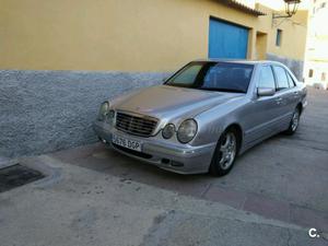 MERCEDES-BENZ Clase E E 220 CDI AVANTGARDE 4p.