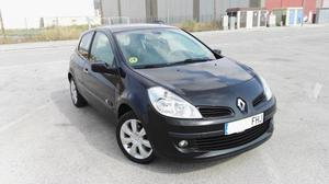 RENAULT Clio Luxe Privilege 1.5DCI