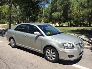 TOYOTA Avensis 2.2 D4D Sol -07