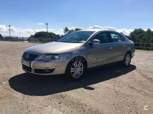 VOLKSWAGEN Passat 2.0 TDI 140cv Highline 4p.