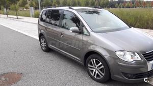 VOLKSWAGEN Touran 2.0 TDI 140cv DSG Highline 5p.