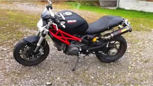 DUCATI Monster 