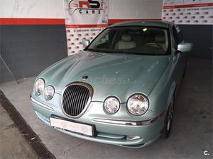 JAGUAR SType V6 3.0 EXECUTIVE 4p.