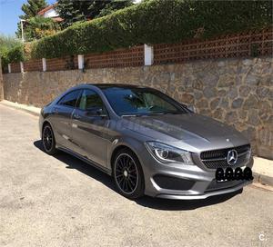 MERCEDES-BENZ Clase CLA CLA 220 d 4MATIC AMG Line Shooting