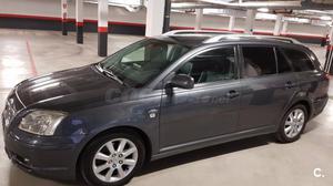 TOYOTA Avensis 2.2 D4D Executive Wagon 5p.