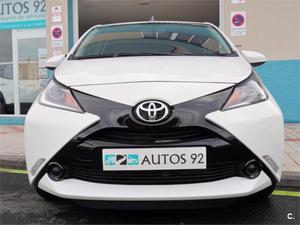 TOYOTA Aygo  xplay business 3p.