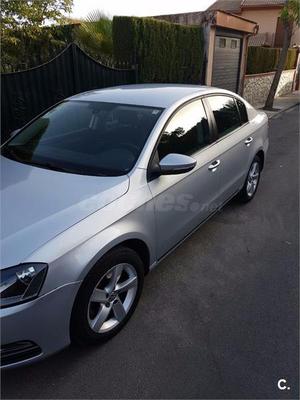 VOLKSWAGEN Passat 1.6 TDI 105cv BlueMotion 4p.