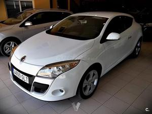 Renault Megane Dynamique v 110cv 3p. -09