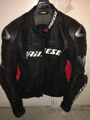 Cazadora cuero dainese