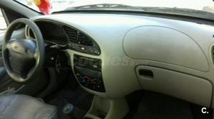 FORD Fiesta 1.3 AMBIENTE 5p.