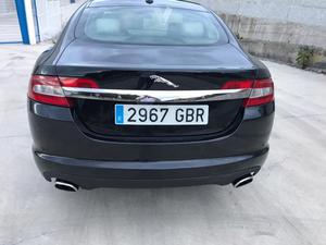 JAGUAR XF 2.7D V6 Premium Luxury -09