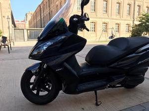 KYMCO Super Dink 125i (modelo actual) -11