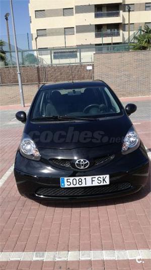 TOYOTA Aygo 1.4D Sound 5p.