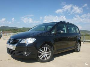 VOLKSWAGEN Touran 2.0 TDI 140 DSG Traveller 5p.