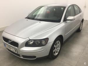 VOLVO S Momentum 4p.