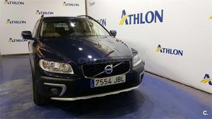 VOLVO XC D4 AWD Momentum Auto 5p.