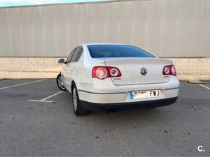 VOLKSWAGEN Passat 2.0 TDI 140cv Highline 4 Motion 4p.