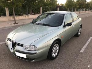 ALFA ROMEO  JTD Distinctive 4p.