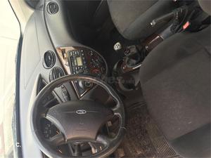 FORD Focus 1.8 TDdi Ghia 5p.