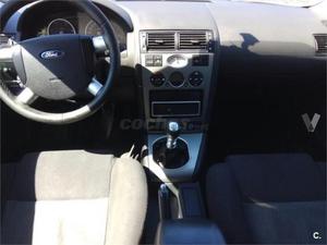 Ford Mondeo 2.0 Tdci 115 Ambiente 4p. -02