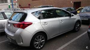 Toyota Auris Hybrid Advance 5p. -13