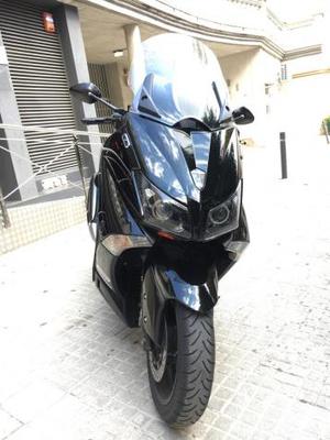 YAMAHA TMAX 530 ABS -12