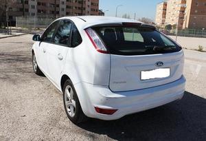 FORD Focus 1.6 TREND -10