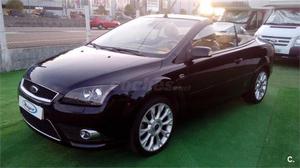 Ford Focus 2.0 Cc Titanium 2p. -07