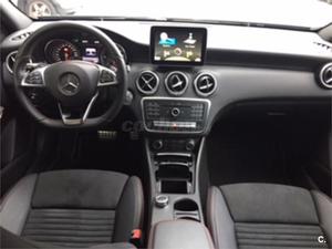 MERCEDES-BENZ Clase A A 200 d AMG Line 5p.