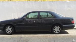 Mercedes-benz Clase E E 220 D Classic 4p. -96