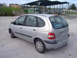 RENAULT Scénic CONFORT DYNAMIQUE 1.9DCI -03