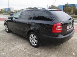 Skoda Octavia Combi 2.0 Tdi Elegance 5p. -09