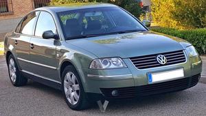 VOLKSWAGEN Passat 1.9 TDi Highline 130CV -04