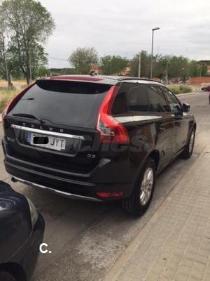 VOLVO XC D3 Kinetic Auto 5p.