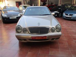 Mercedes-Benz E 320