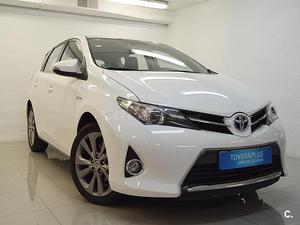 TOYOTA Auris Hybrid Active 5p.