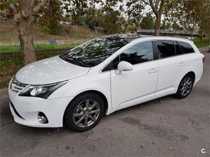 TOYOTA Avensis 120D Advance Cross Sport 5p.