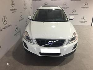 VOLVO XC60 D5 AWD Momentum Auto 5p.