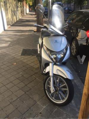 PIAGGIO beverly 