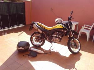 SUZUKI DR 125 SM (modelo actual) -06