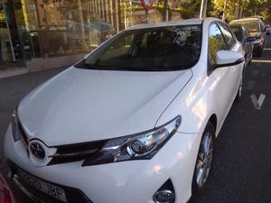 TOYOTA Auris 130 Active -14