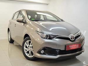 Toyota Auris d Active 5p. -16