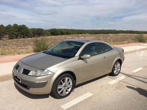 RENAULT Mégane COUPECABR. LUXE PRIVILEGE 1.9DCI -04