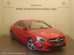 SE VENDE MERCEDES-BENZ CLASE CLA CLA 220CDI URBAN 7G-DCT 177