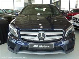 SE VENDE MERCEDES-BENZ CLASE GLA GLA 220D AMG LINE 7G-DCT -